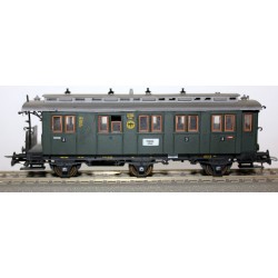 3-osiowy osobowy 2/3 klasy (jasny dach) pruskiej budowy kolei III Rzeszy DRG - Roco H0