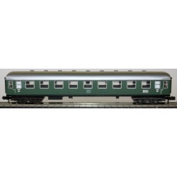 4-osiowy oświetlony wagon podmiejski  2. klasy SNCF- Trix N